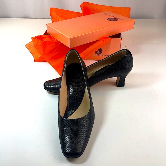 Donna Lawrence Fortune Lizard Heels / Pumps - Picture 1 of 11